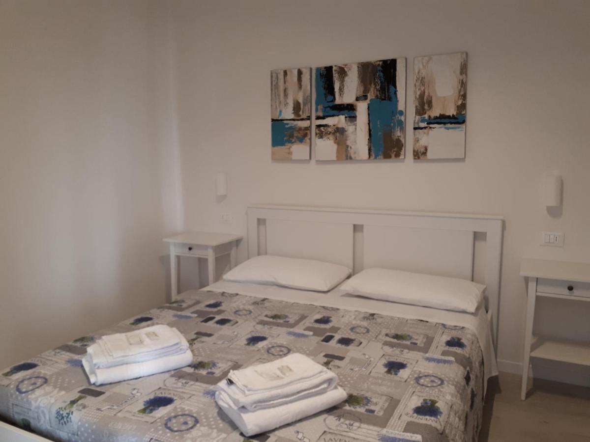 Soleluna Fiera 6 Rooms بولونيا المظهر الخارجي الصورة