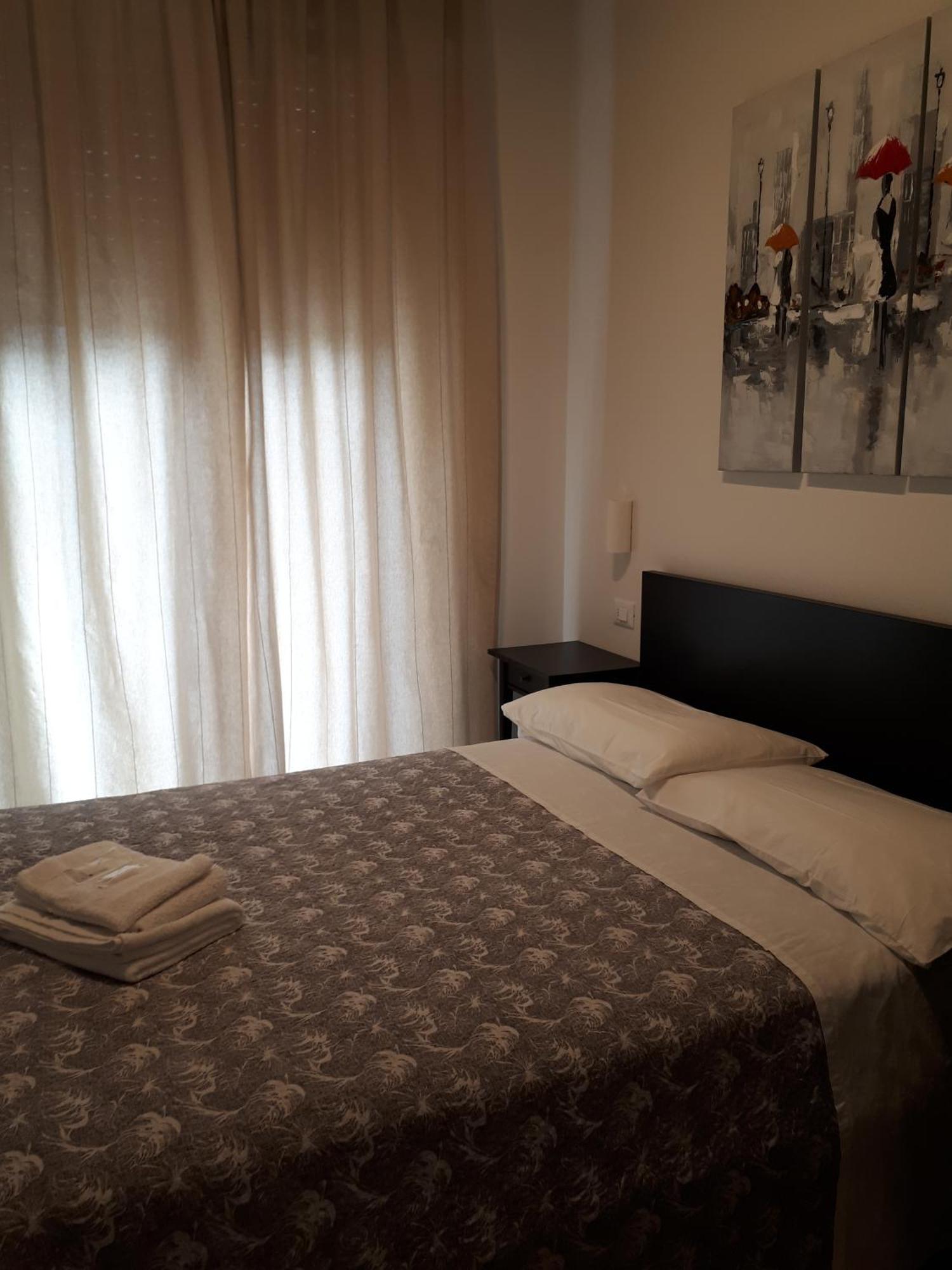 Soleluna Fiera 6 Rooms بولونيا المظهر الخارجي الصورة