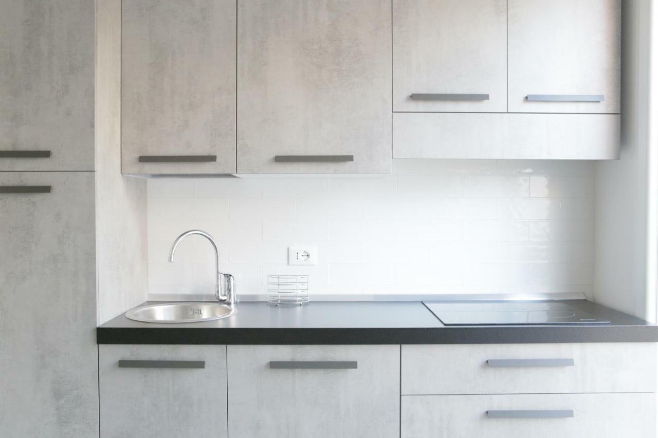 Soleluna Fiera 6 Rooms بولونيا المظهر الخارجي الصورة